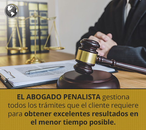 Abogado Penalista en Caso de un Delito de Estafa Analizando.