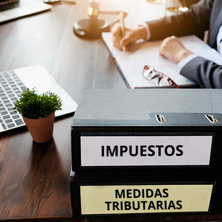 Firma Medidas Tributarias Adoptadas Durante la Emergencia Sanitaria por el COVID-19 en Colombia.