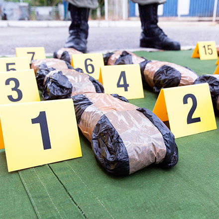 ¿Cuál es la condena por tráfico de estupefacientes en Colombia?